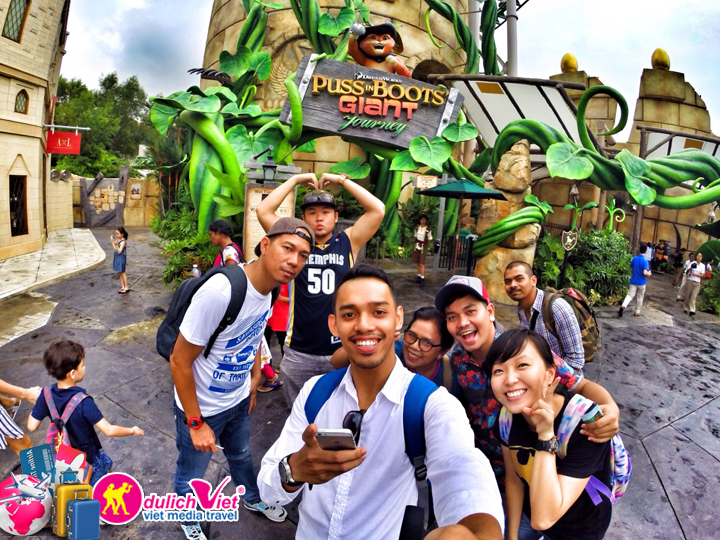Vé tham quan Universal Studios giá khuyến mãi Combo mua 6 tặng 1